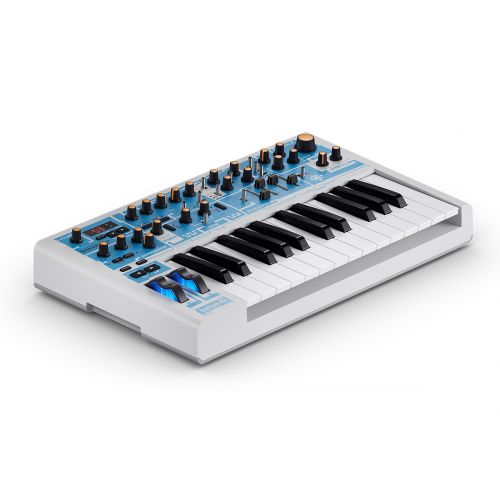 Синтезатор NOVATION Bass Station II Swifty Edition